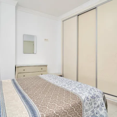 Apartment Lola 2 *